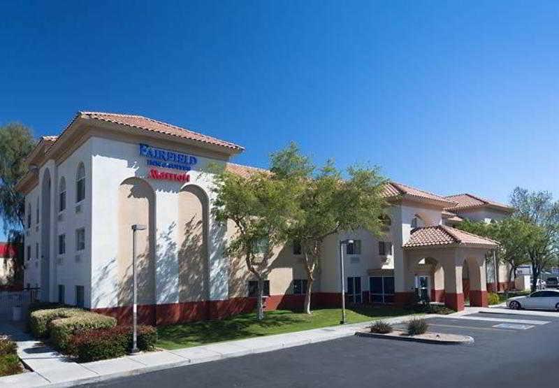 Comfort Inn & Suites Phoenix North - Deer Valley Exterior photo